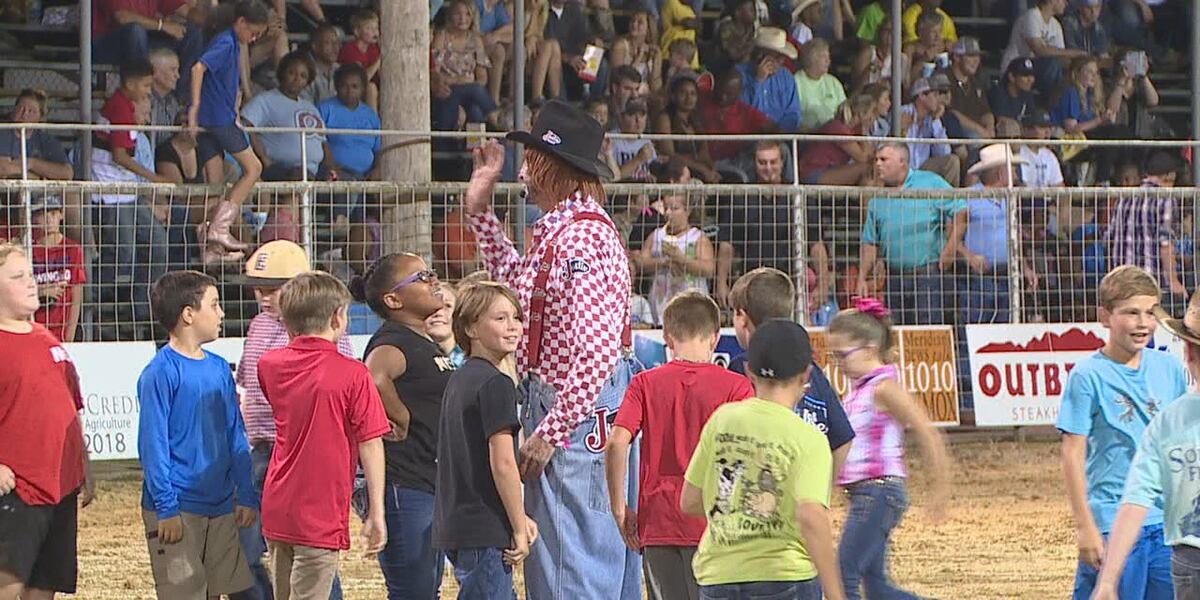 Ralph Morgan Rodeo First night of Ralph Morgan Rodeo draws crowd