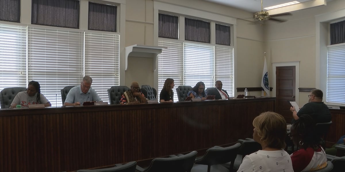 Laurel moves to ban burials on private property Published : Jul. 8, 2026 at 4:07 AM GMT+2 | Updated : 10 hours ago