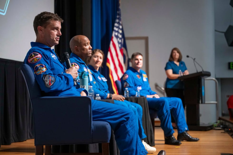 Astronauts Visit Stennis Space Center