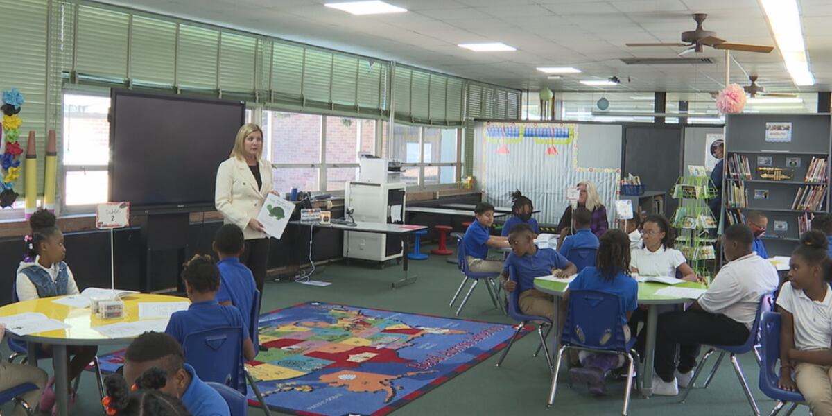 Mississippi’s First Lady Elee Reeves visits two schools in Meridian