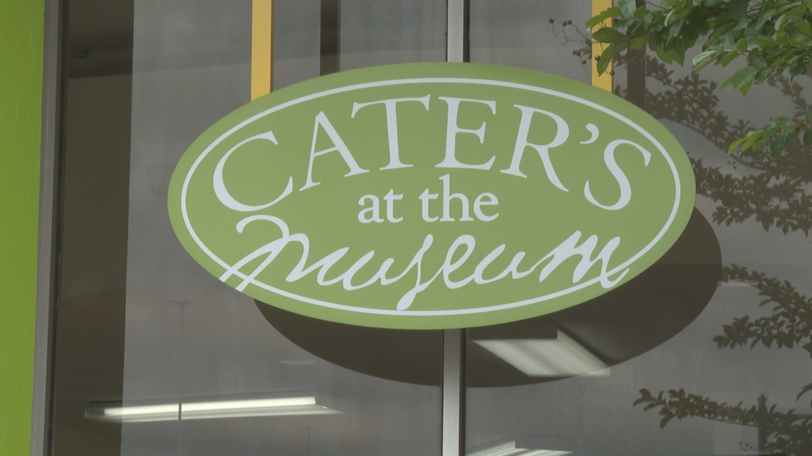 Cater’s Market celebrates 20 years with new carousel horse