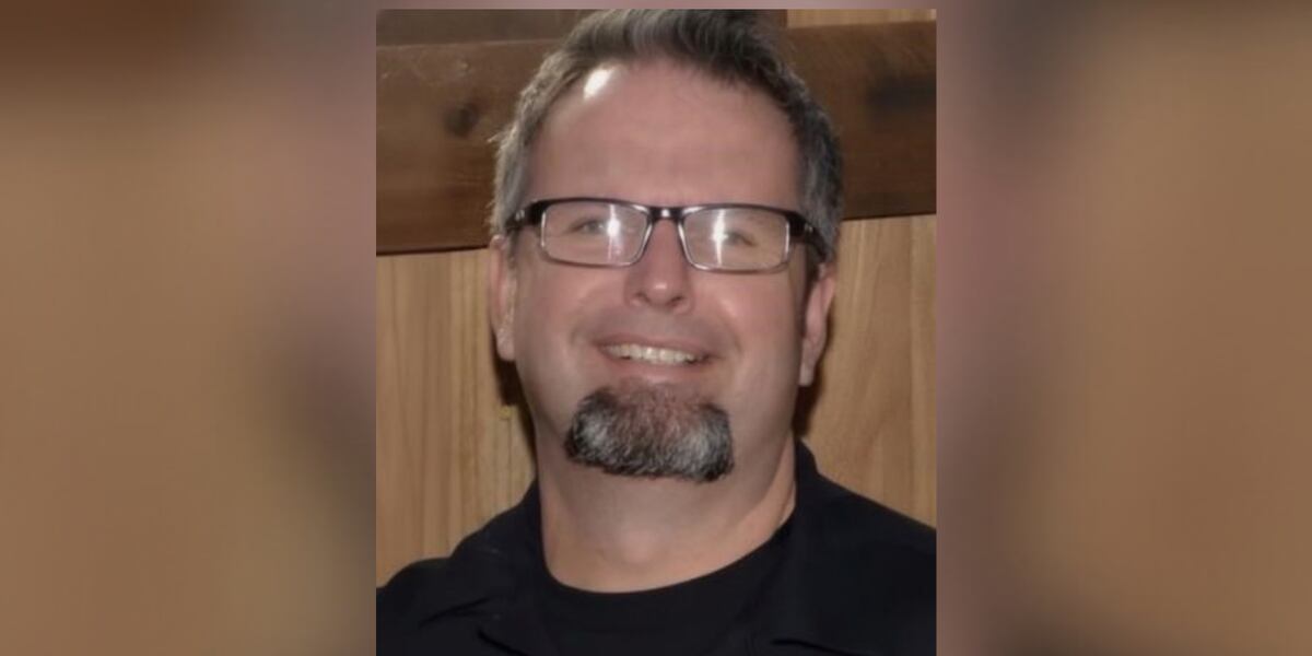 Driver Interview Icon Driver dies after serious crash at speedway racing event: βHe was doing ...
